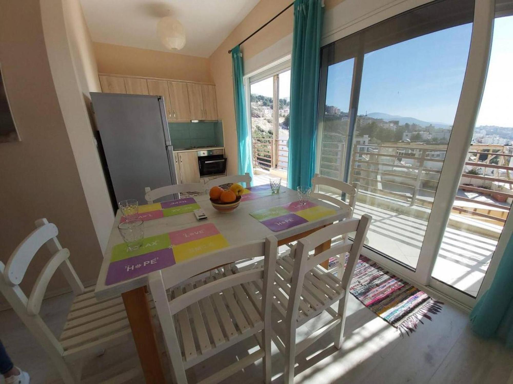 Sunset Penthouse Apartament *