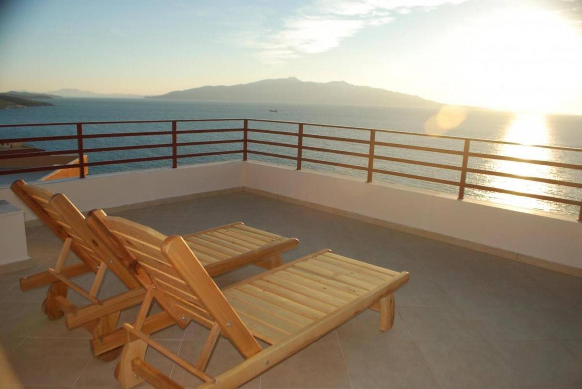 Sunset Penthouse Apartament *