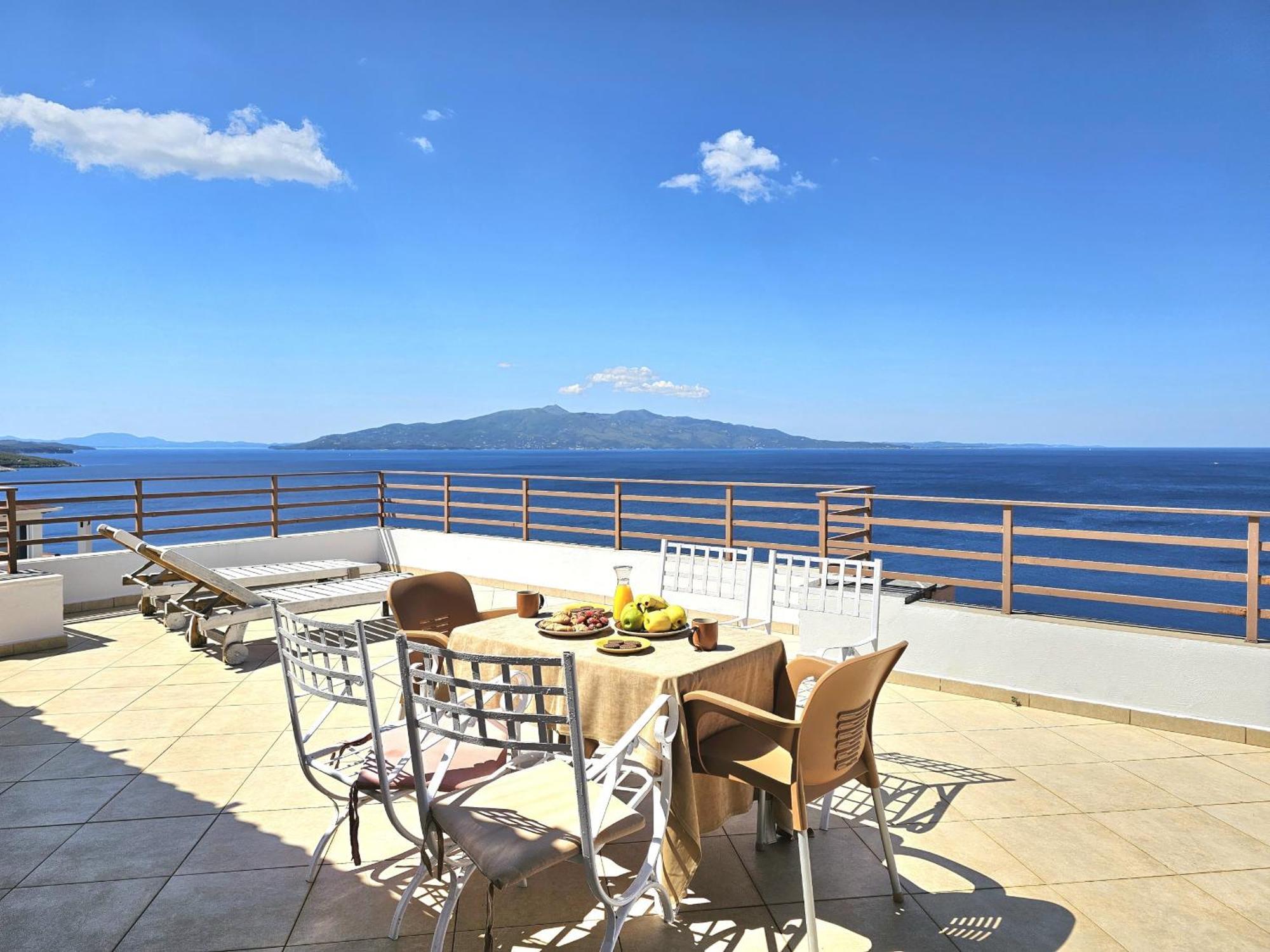 Sunset Penthouse Apartament Saranda