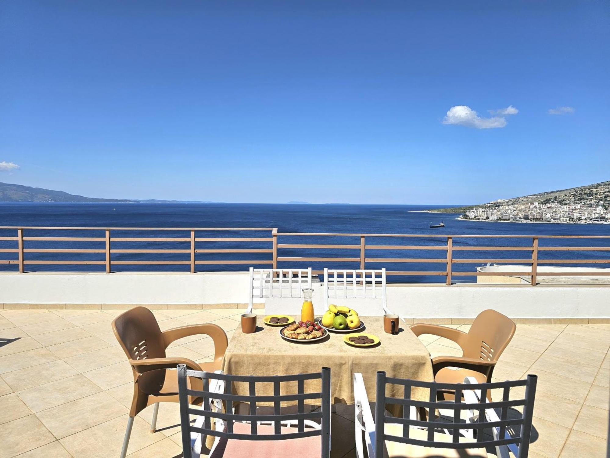 Sunset Penthouse Apartament *