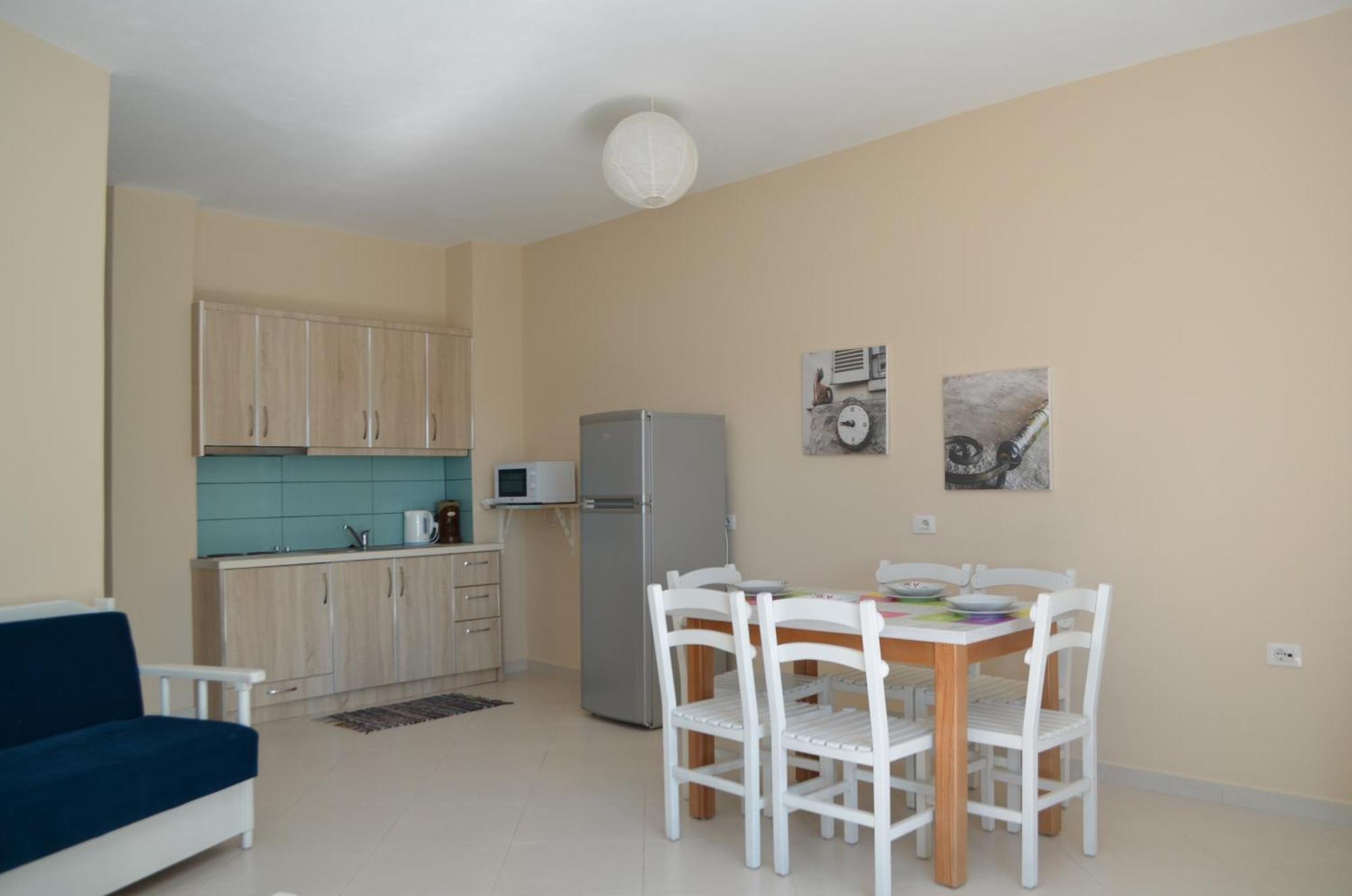 Sunset Penthouse Apartamento Sarandë